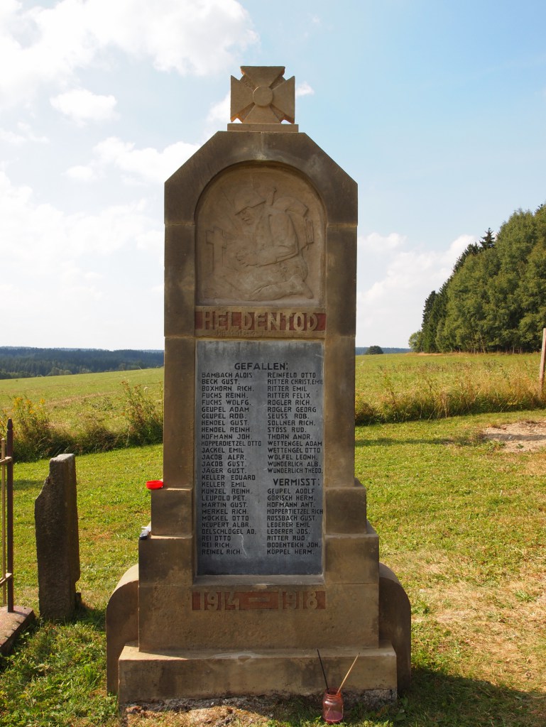 Památník 1.SV z roku 1927