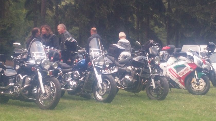 Studánka ožila motorkami