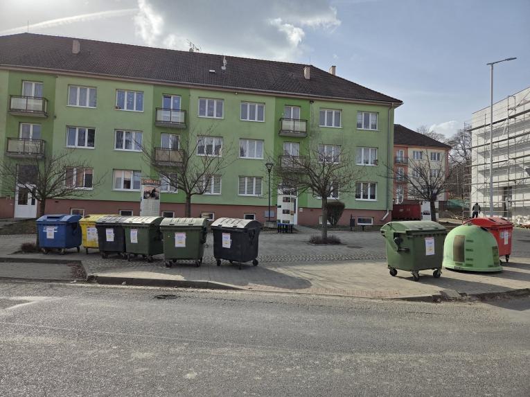 Přemístění nádob na&nbsp;odpad