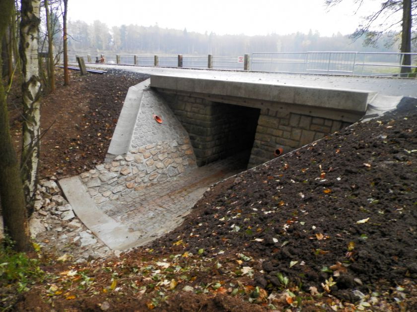 Hotový mostek