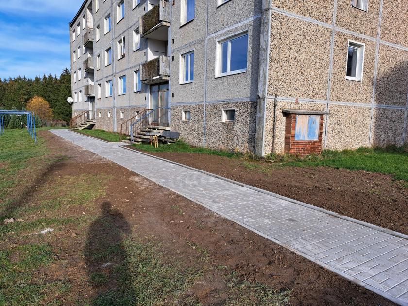Nový chodník ve Studánce